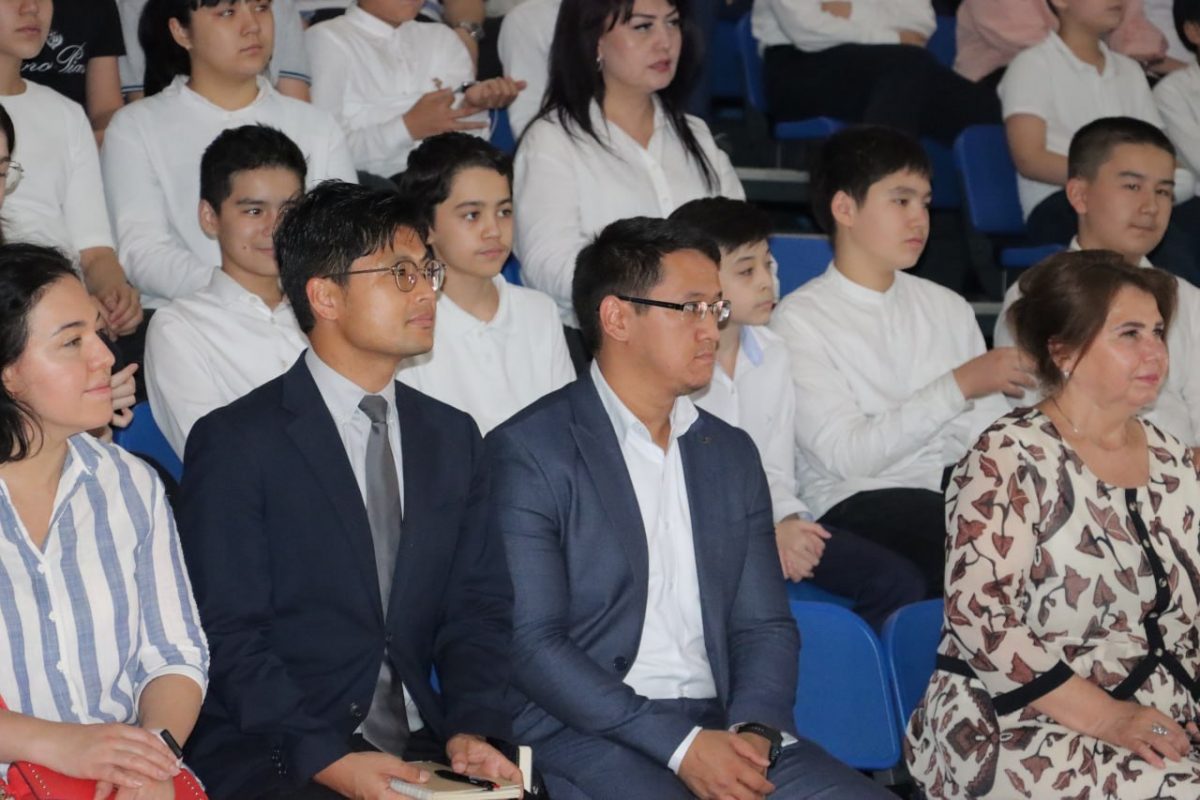 At Vosiq International School, the Nippon Olympiad winners were honored in a ceremony